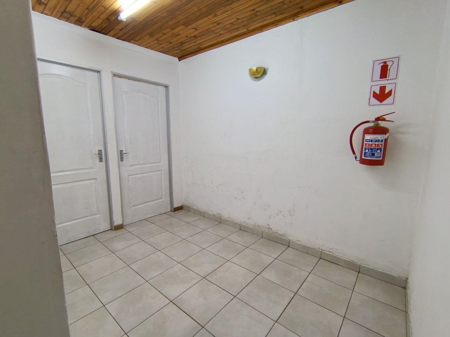 17 Bedroom Property for Sale in Universitas Free State